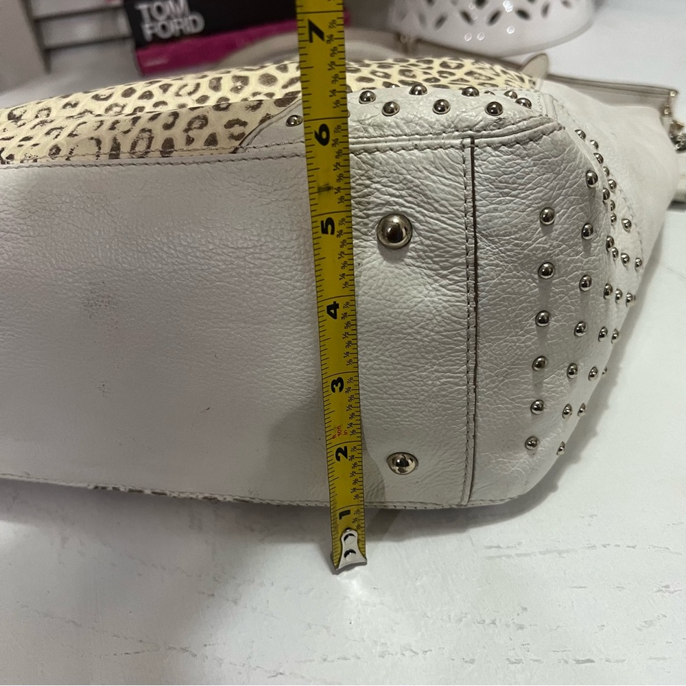 OH By Jay Gryson Large White Leopard Print Shoulder Bag - Picture 9 of 13